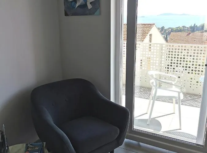Blue Mediteran Apartman Mlini